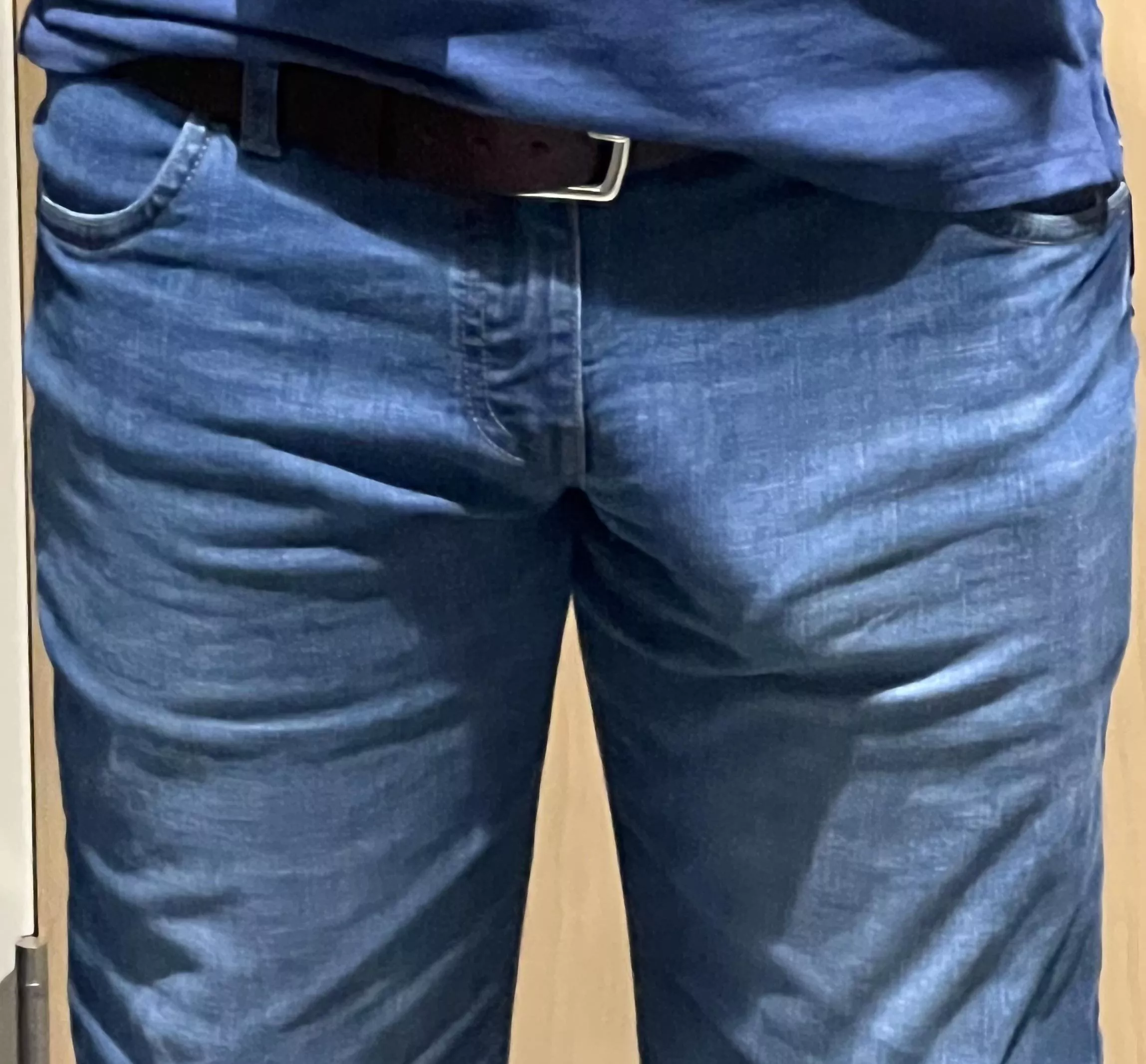 Low cut jeans at work.