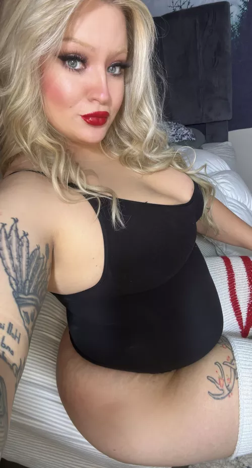 Not shy for my thick thighs, so better grab it daddy