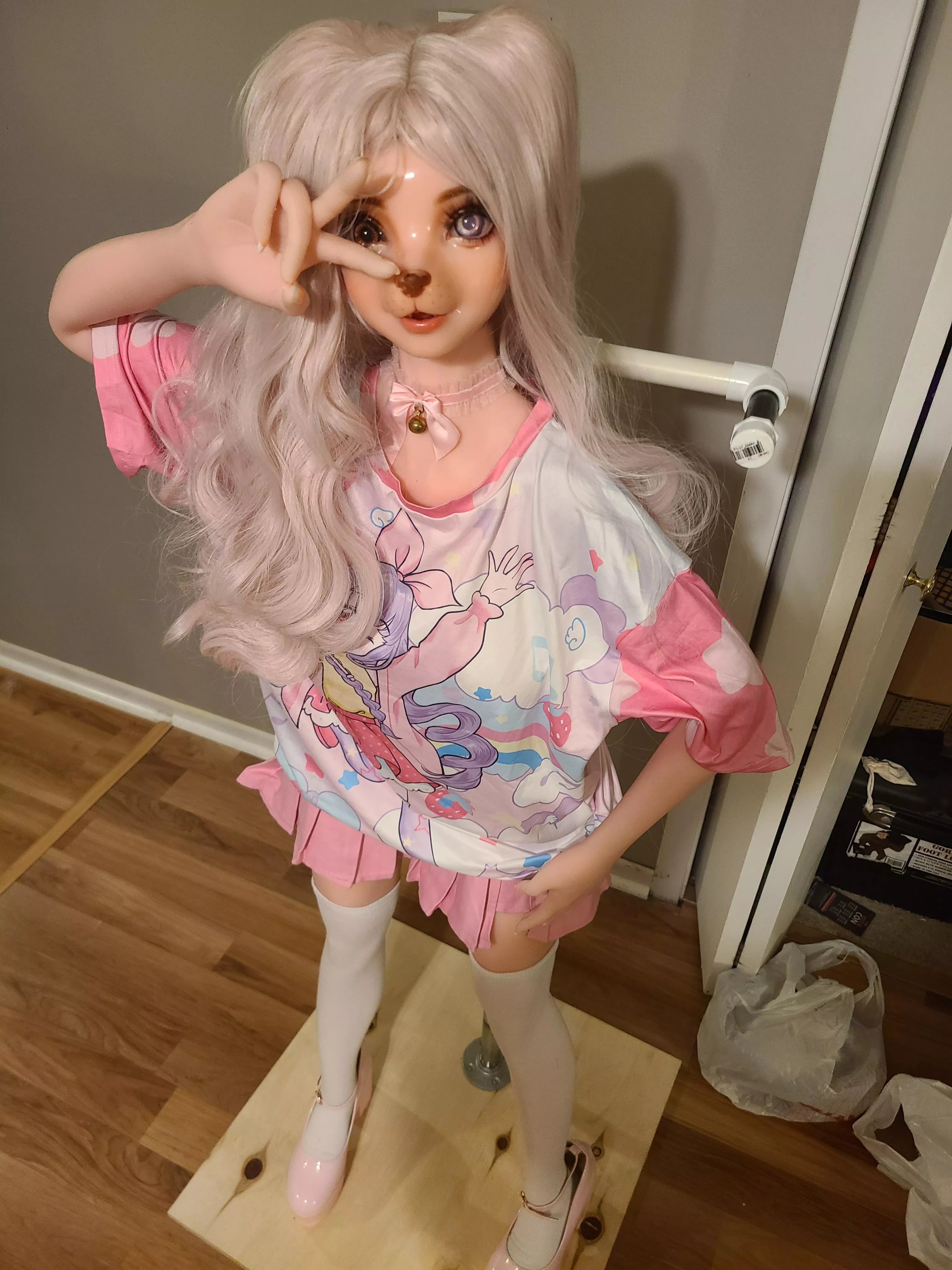 Ari's bubblegum style