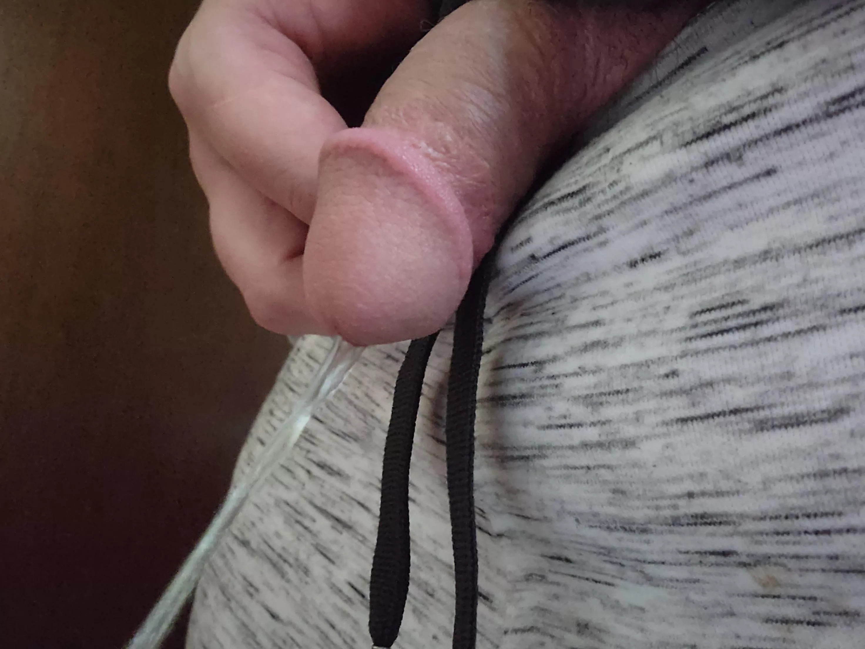 Can I piss while you twerk?