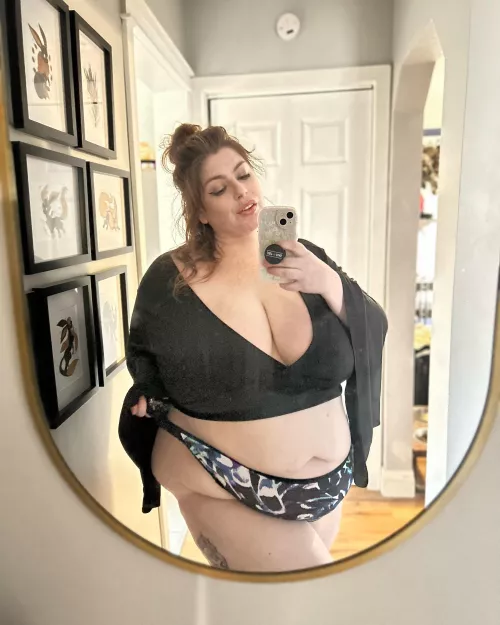 Felt cute 😌 what do you think?