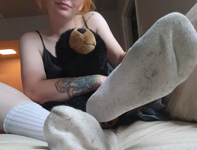 Jasper thinks these socks are smelly 😜