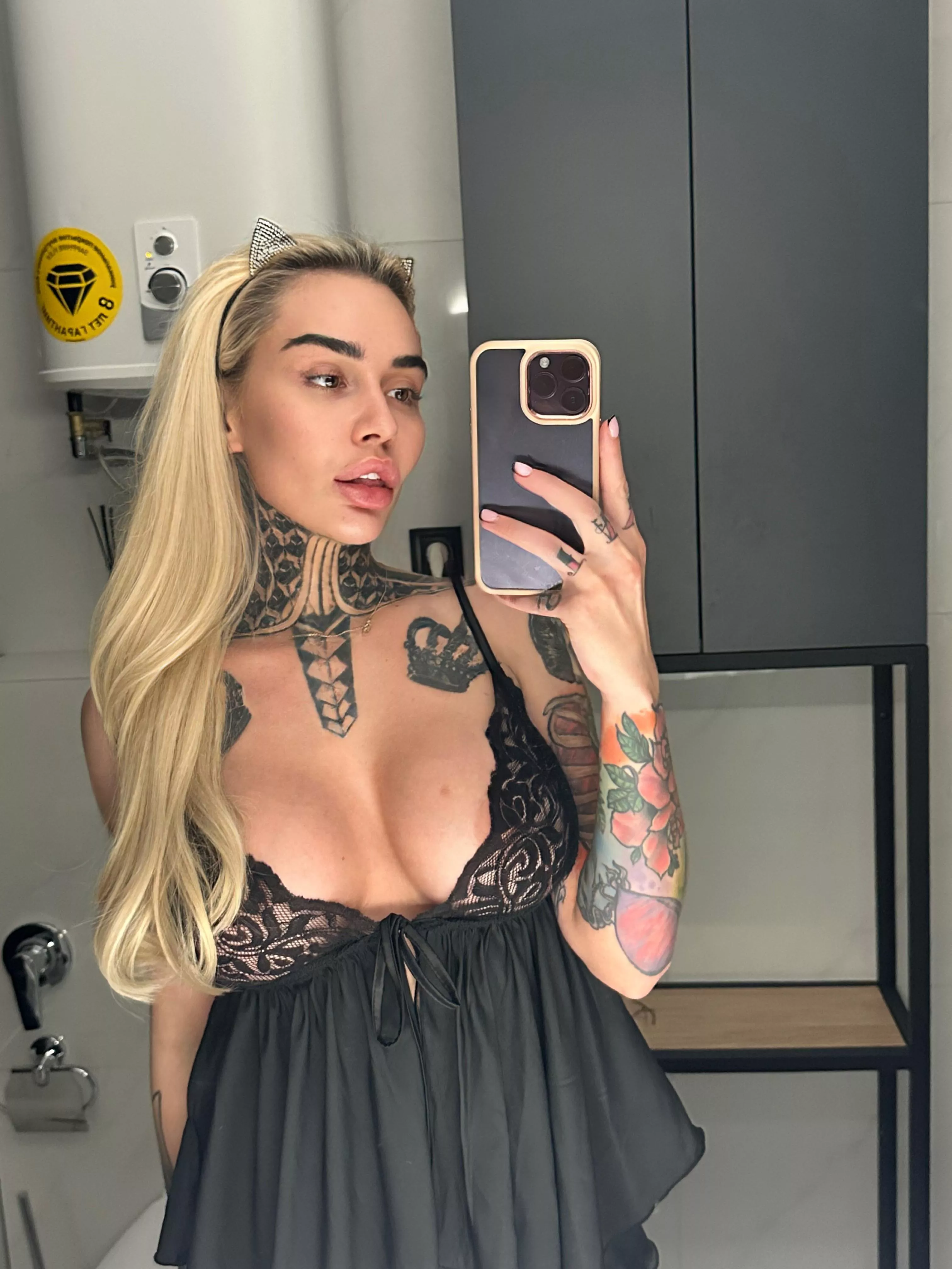 Just a babe and her boobs