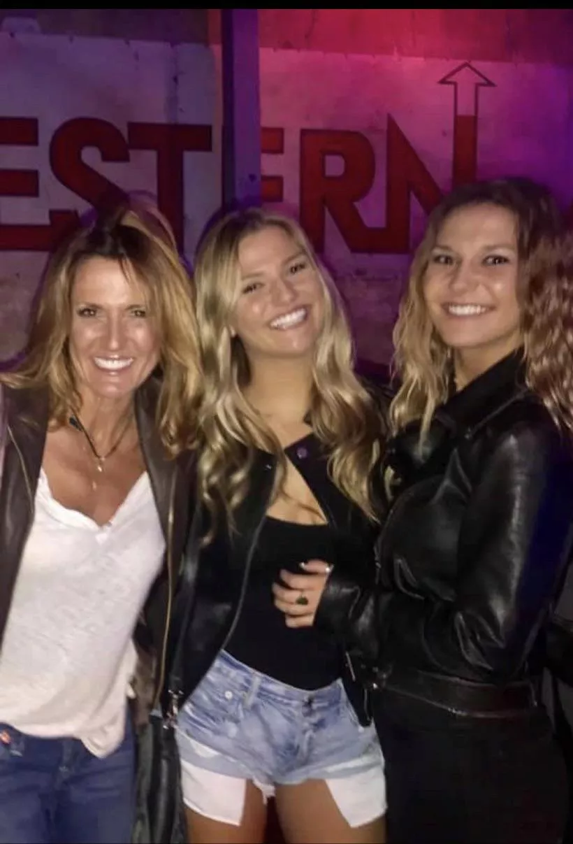 Milf and her daughters