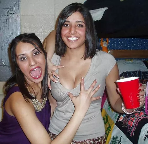 Presenting her new toys 👍