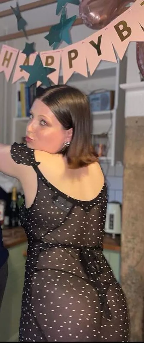 thoughts on birthday girls fit?