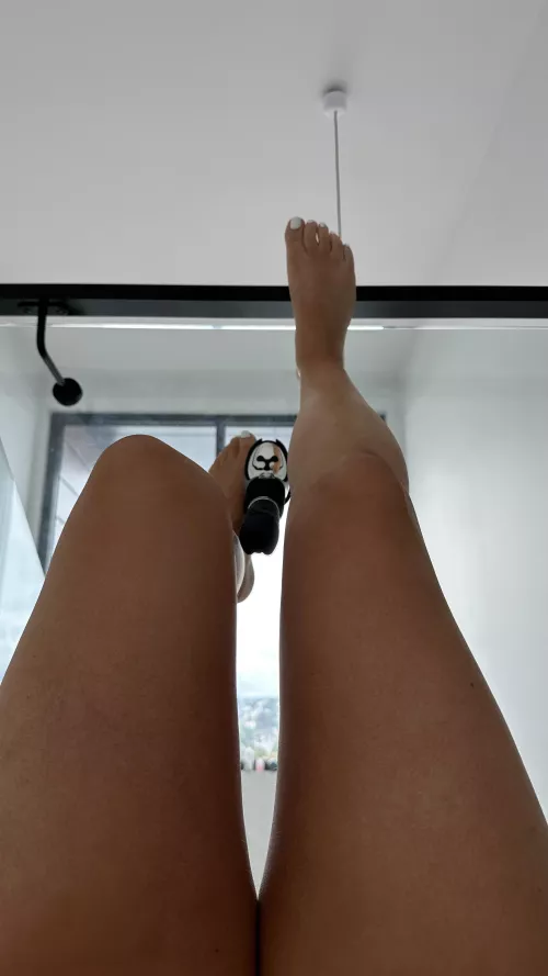 Watch me foot fuck my thruster