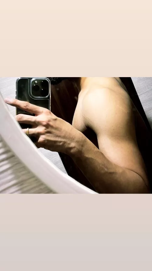 Hope you folks like veiny hands