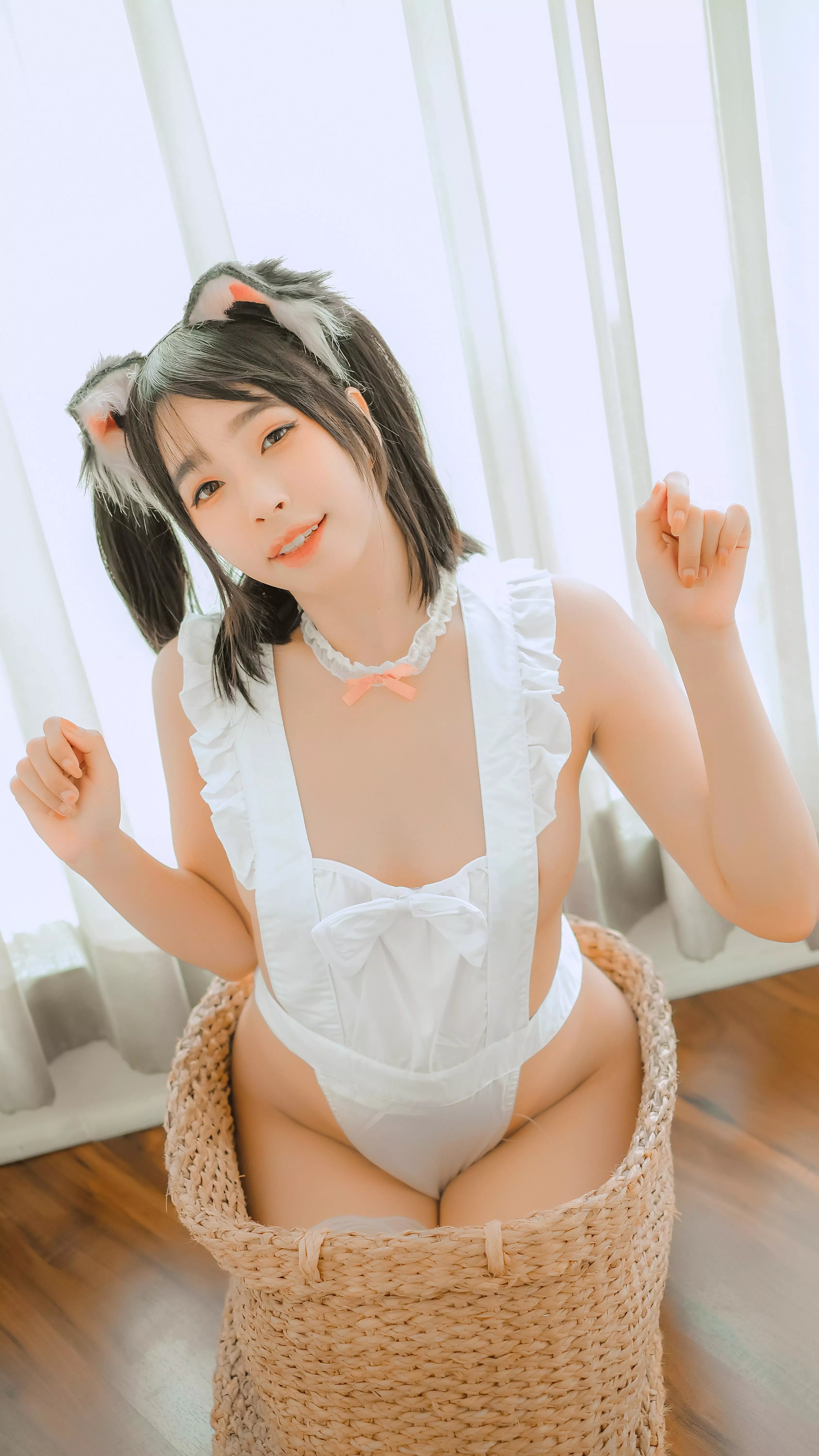 I fit just right in my basket right, Master?