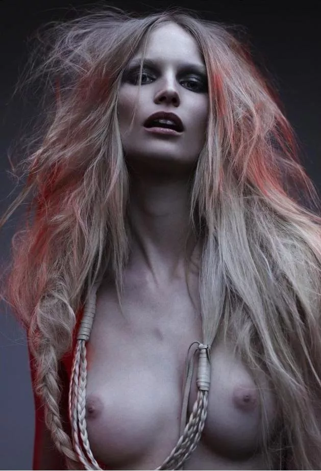 Katrin Thormann by Tetsuharu Kubota