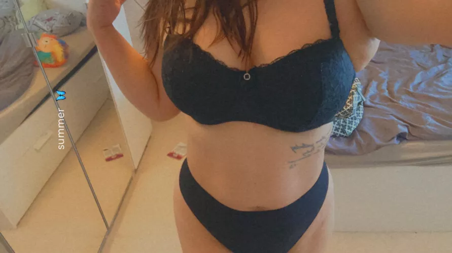 She cant contain herself