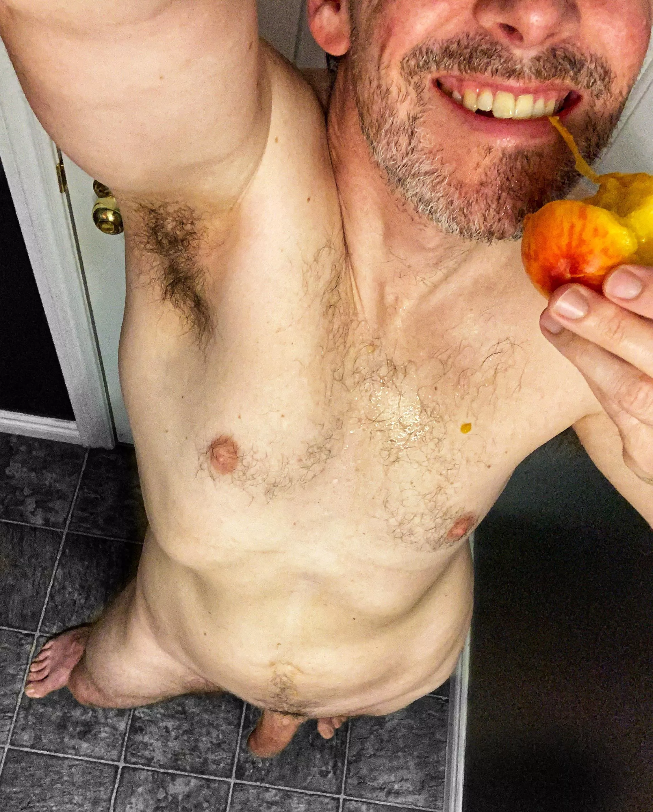 Summertime has me feeling peachy!