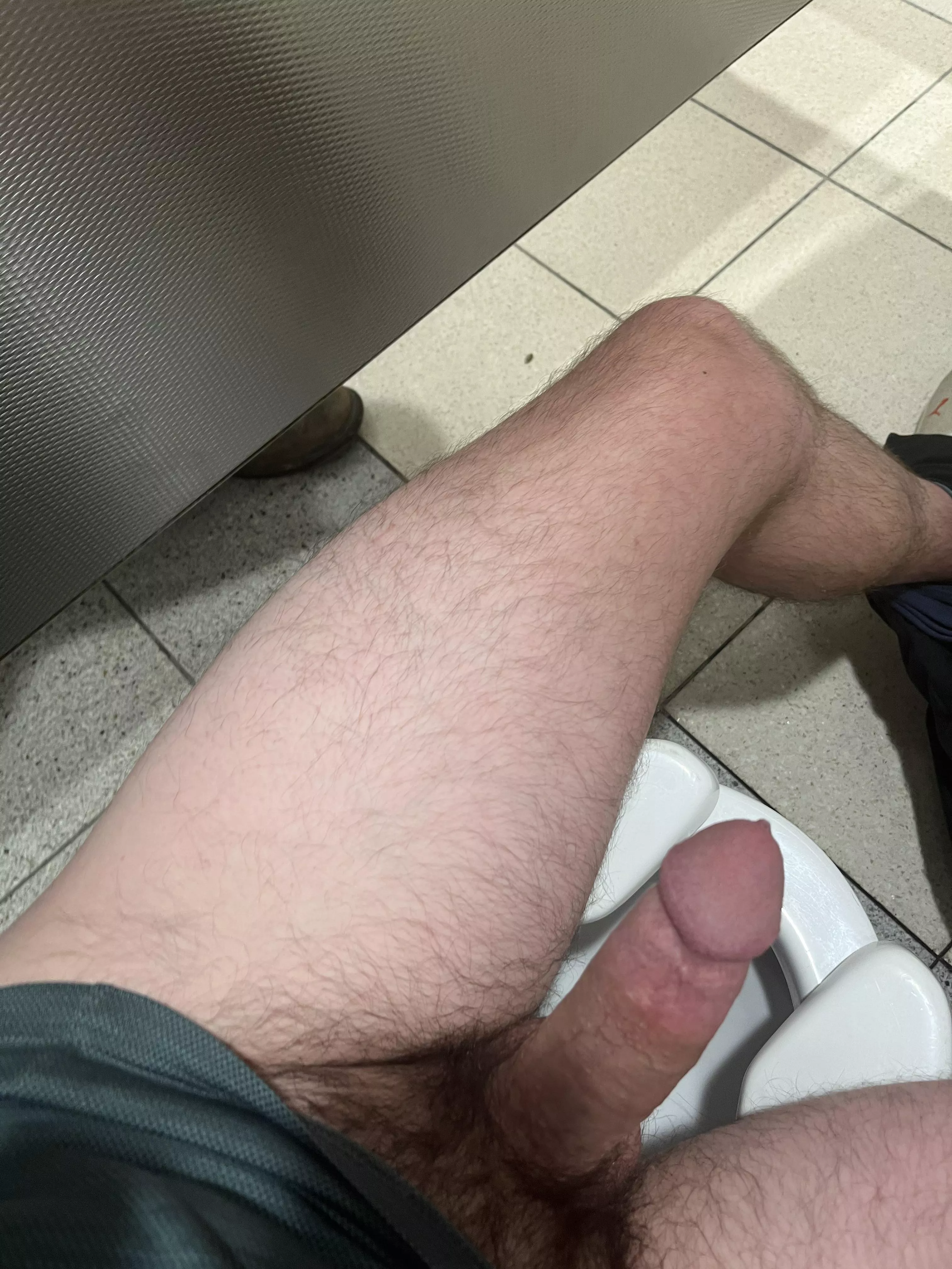 At the ATL airport over the weekend. Me and the guy in the next stall were edging for almost an hour.
