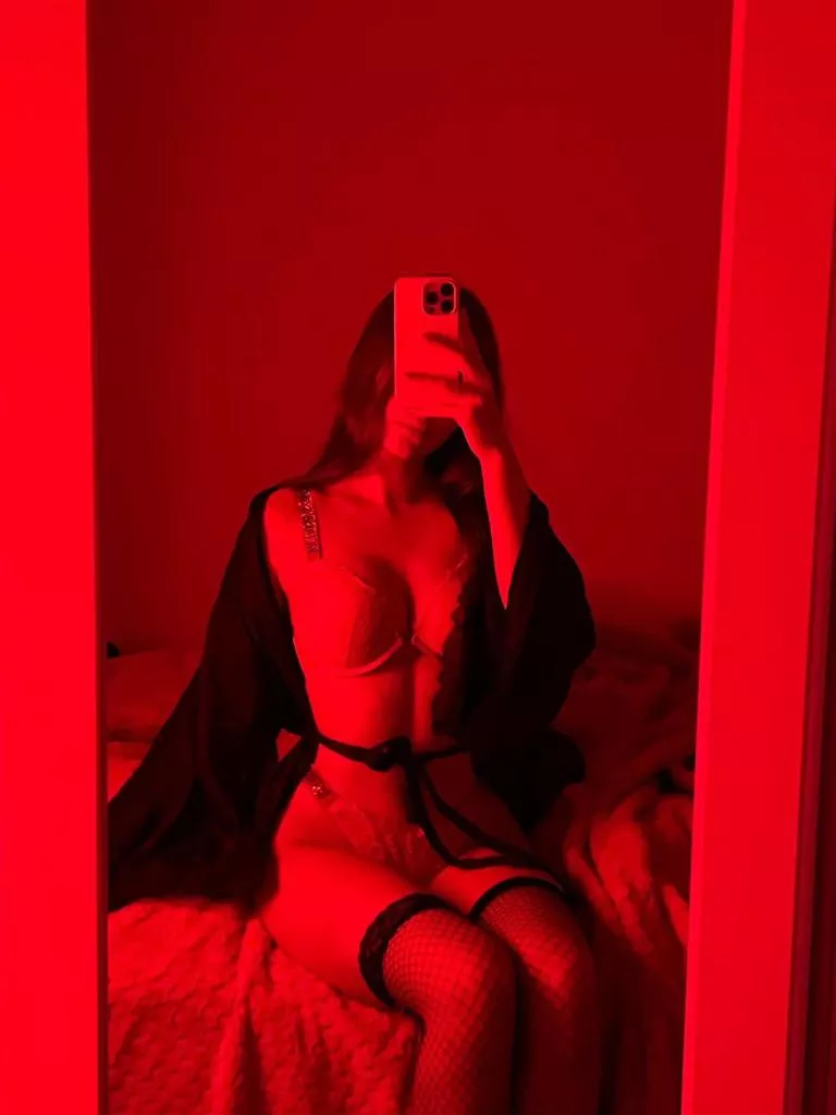 can you make my face the same color as my lingerie?