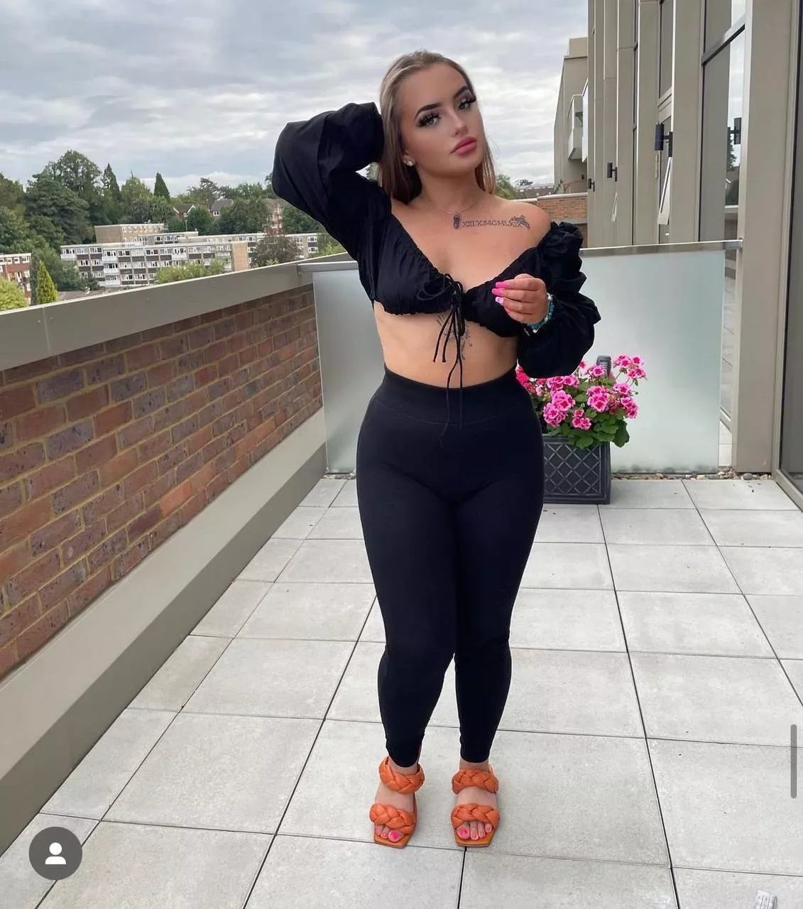 Cutest in a crop top ever