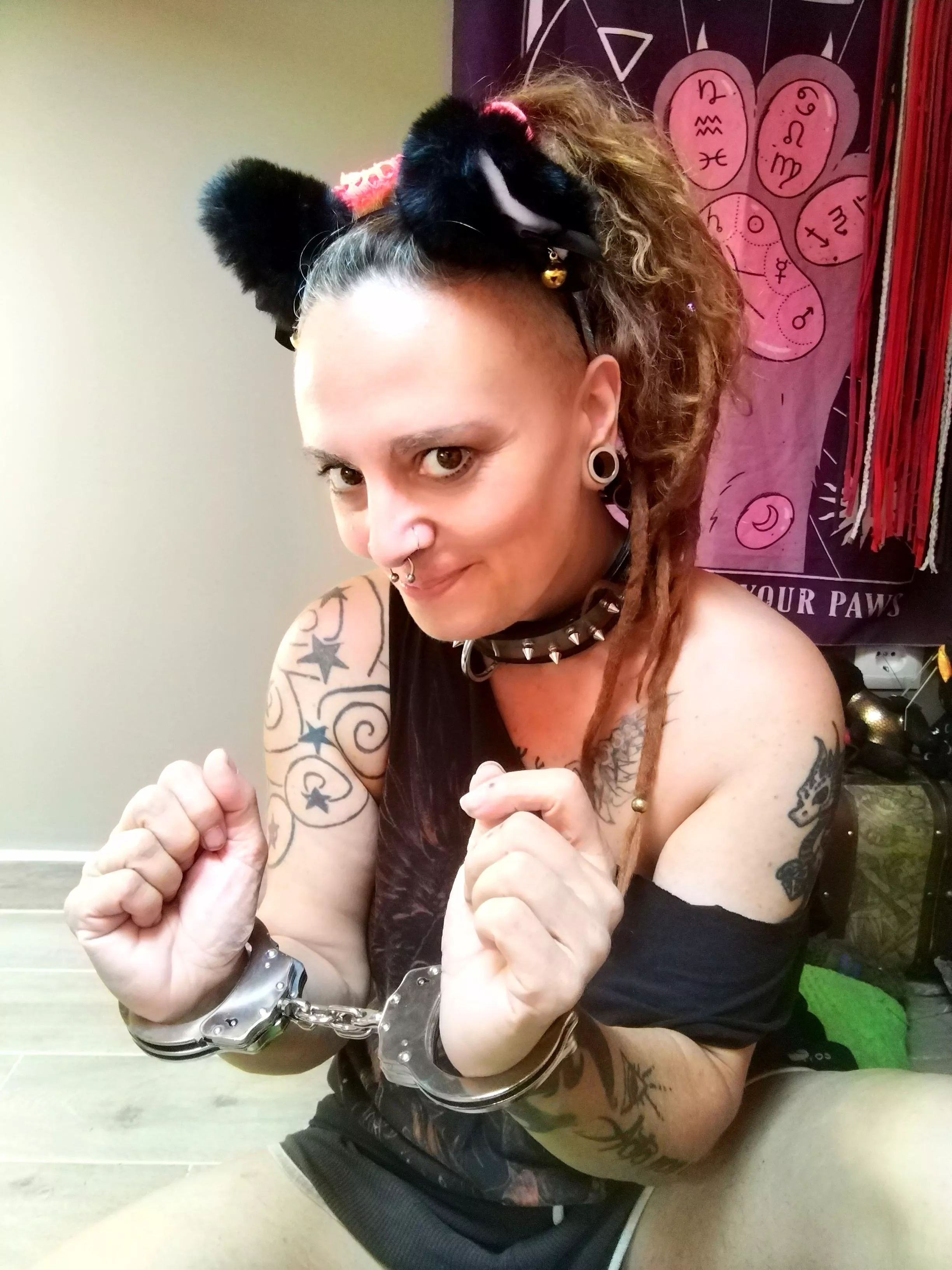 Just a no edit casual bondage pic on my corner :D