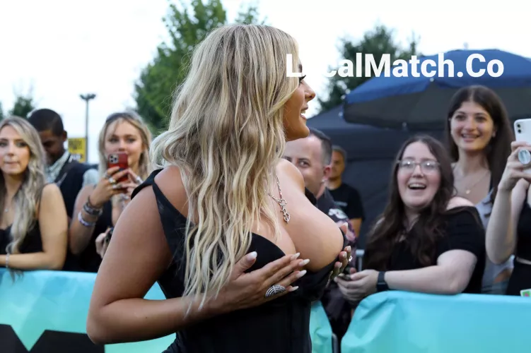 KLL Bebe Rexha - Busty Transformation!