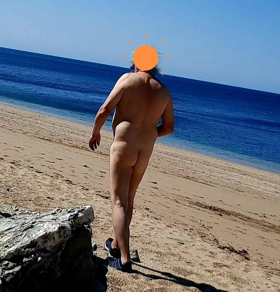 Off for a walk along the beach