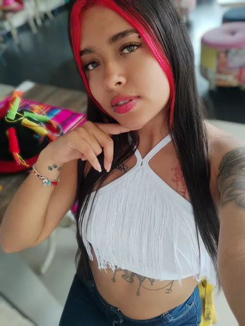 White croptops with a smile make a winner!