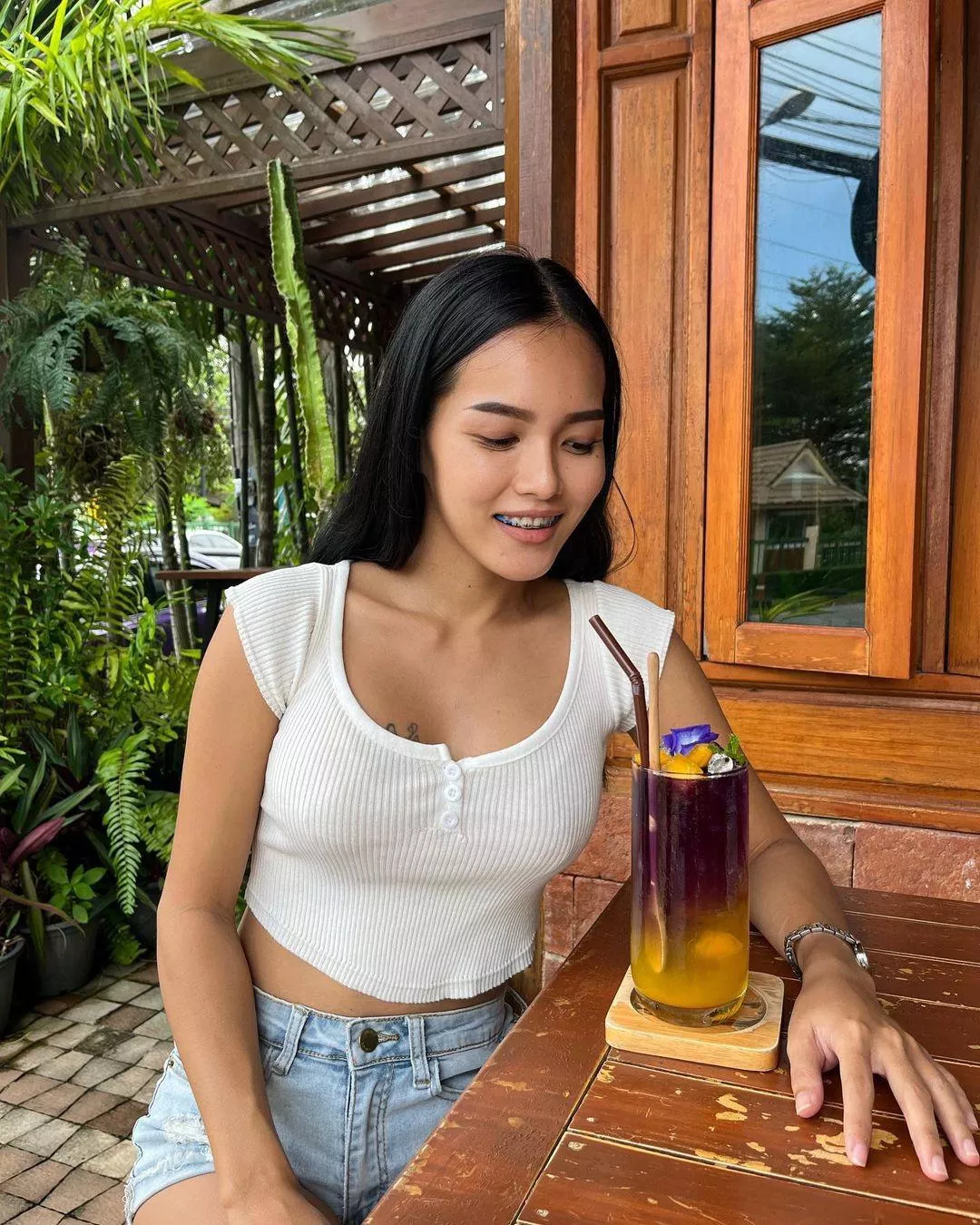 White top, sunshine, a good drink