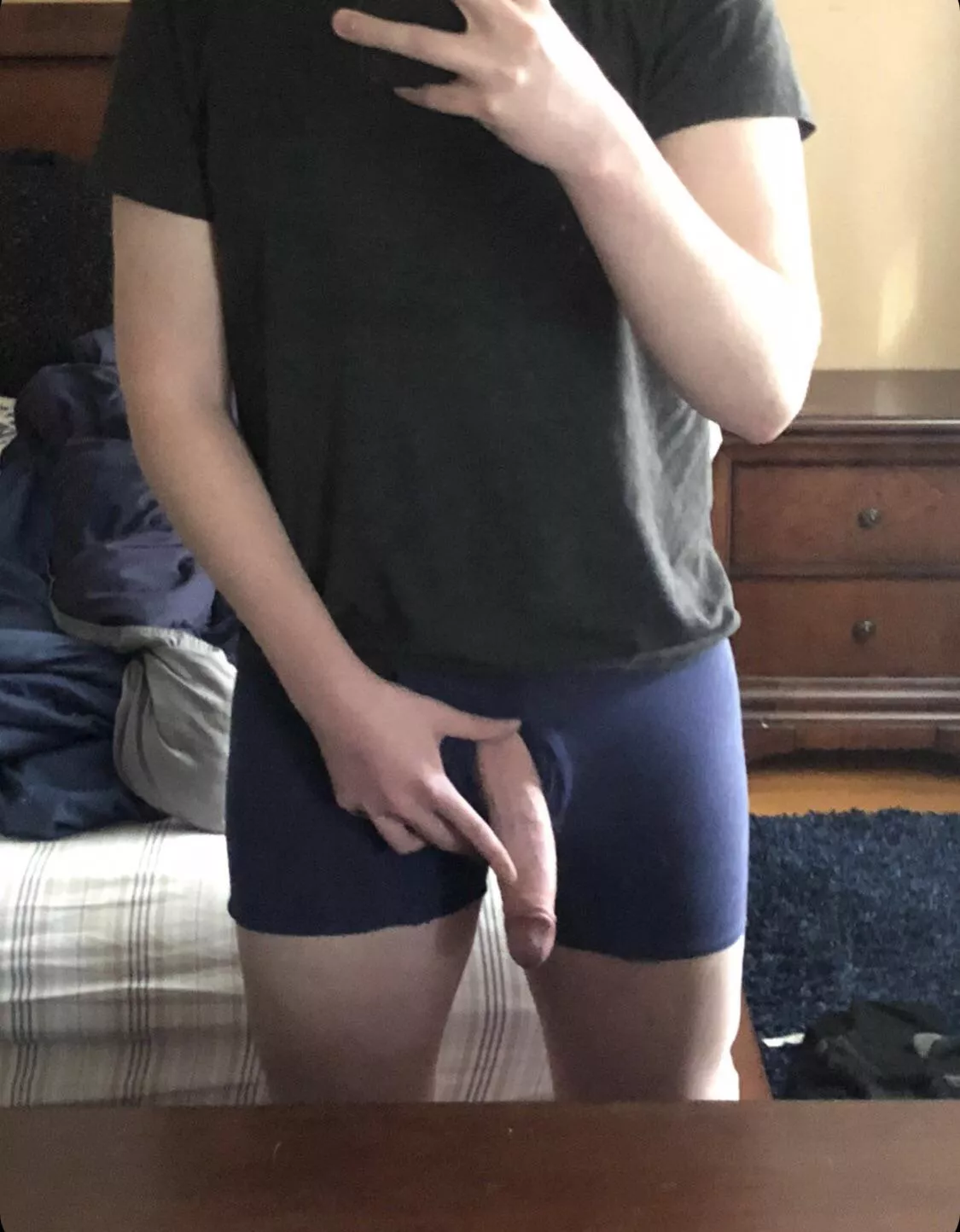 Who wants to bet on gf nudes?