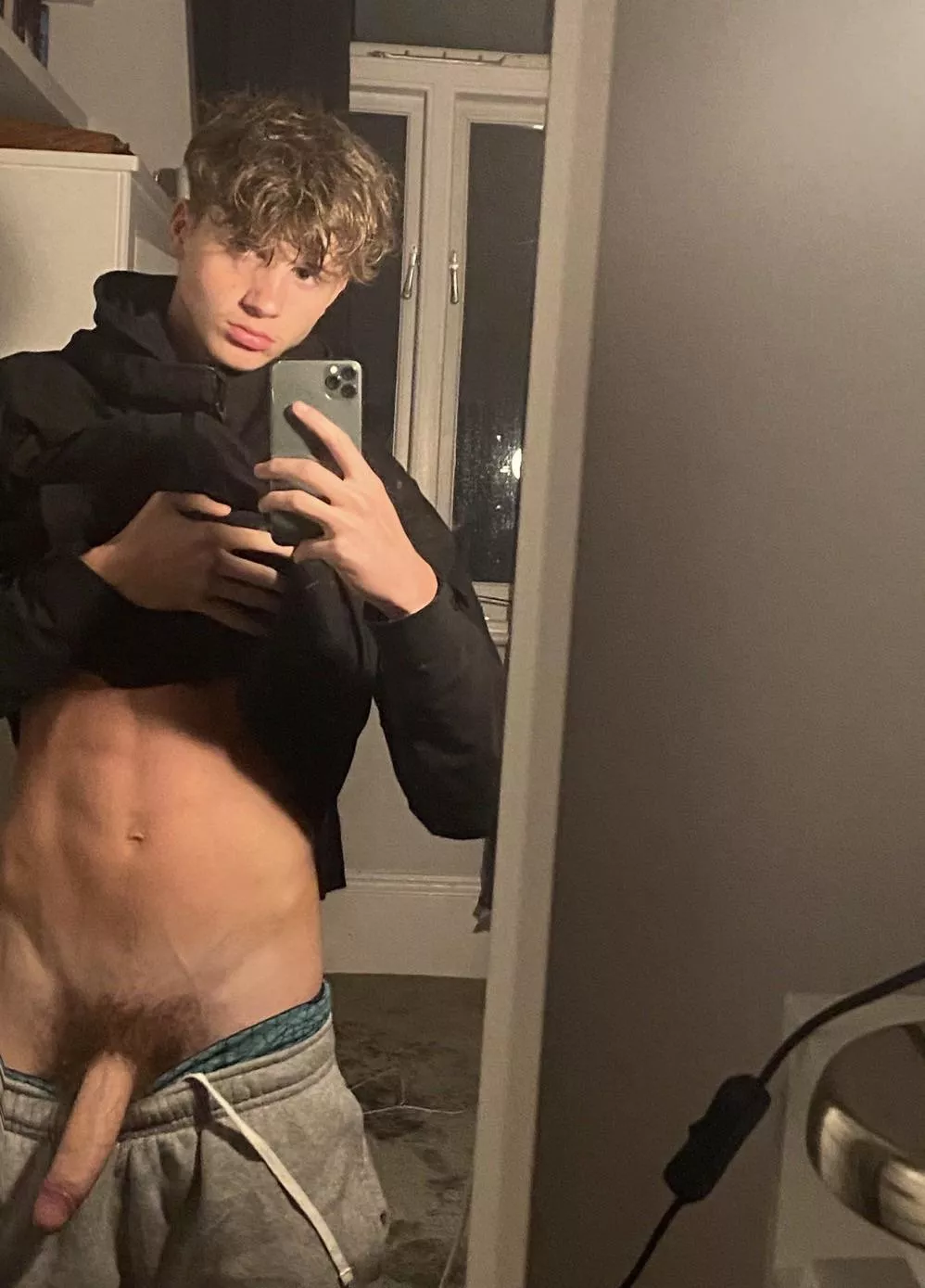 19m let’s trade on snap- jakewebb203