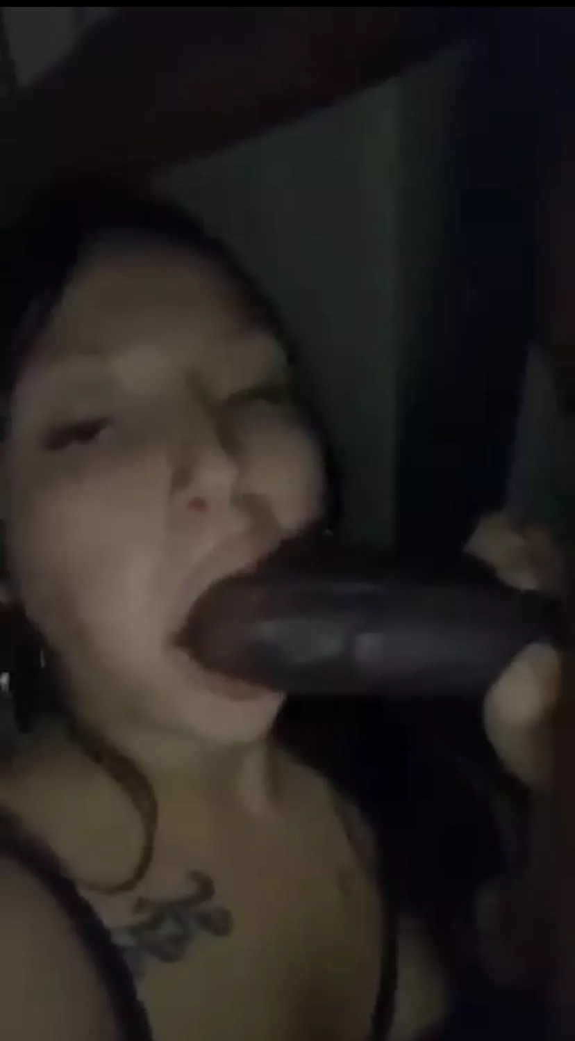 my sister sucking a bbc💔