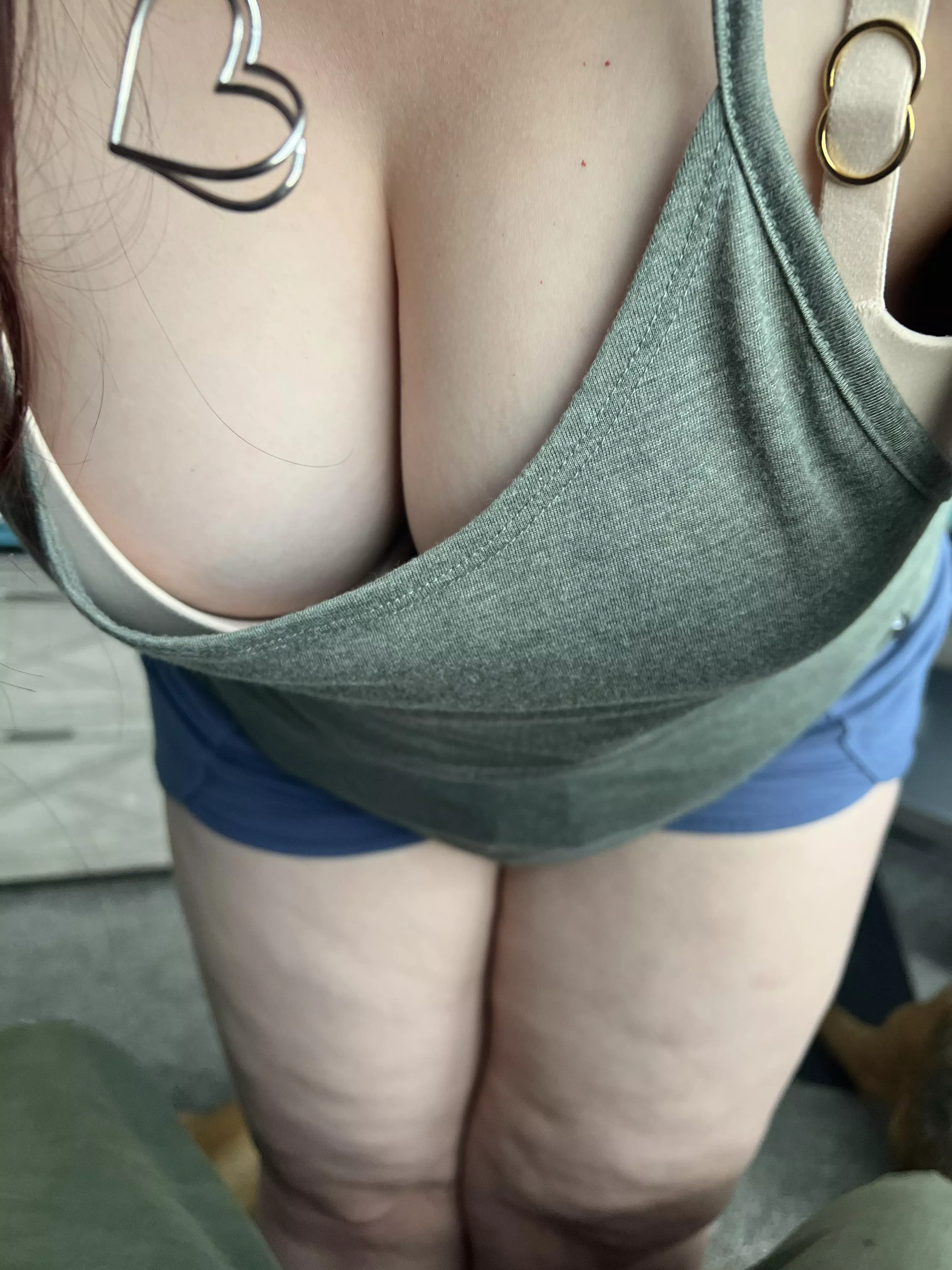 This shirt is so comfy.