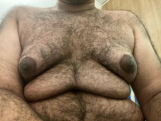 19 piss all over my man tits ;) wanna watch me shower?