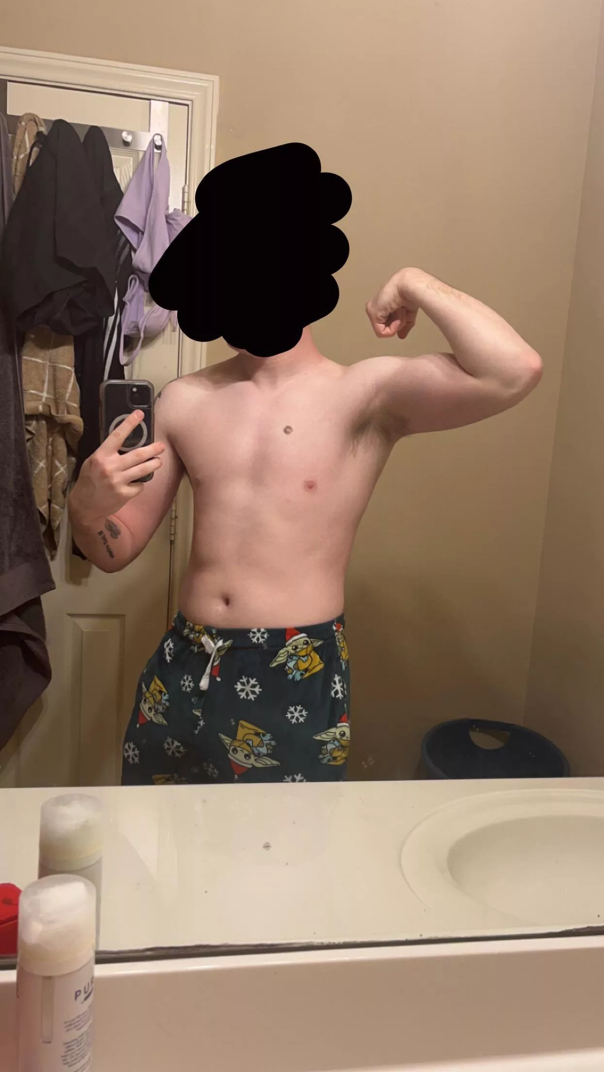 [21] DL straight guy, looking for other bros to get off with