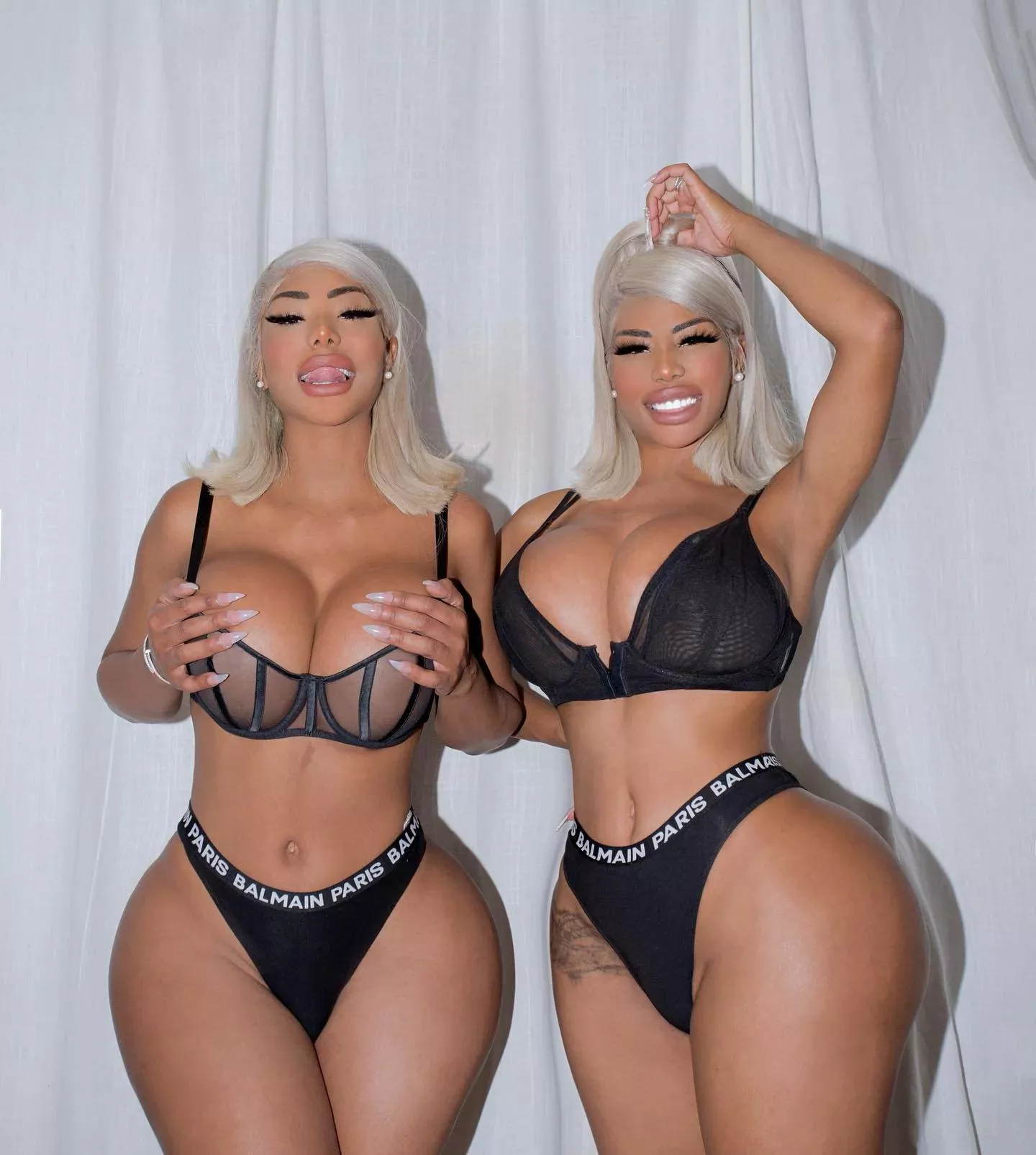 Bimbo twins