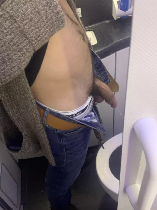 Flying makes me thirsty… can I come home and drink your piss? (27)