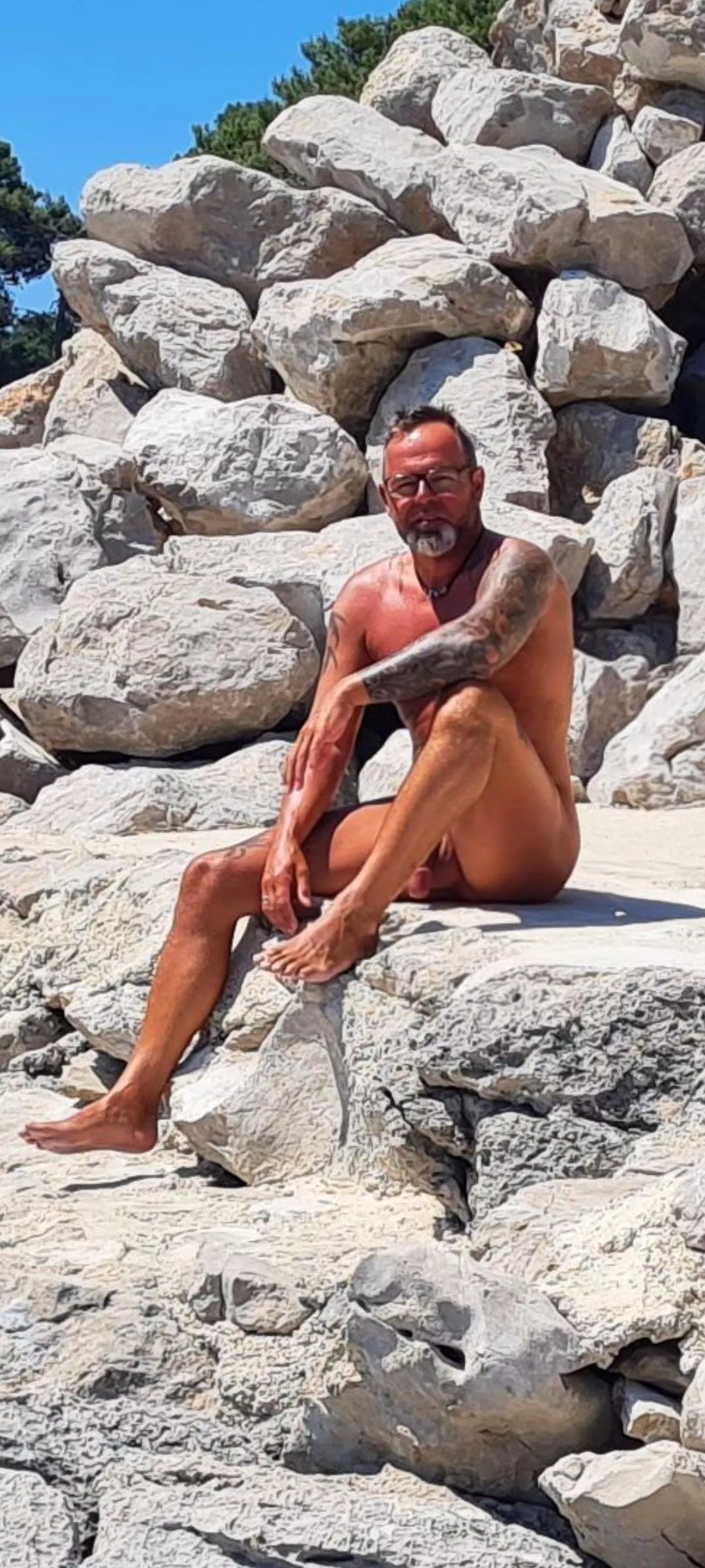 hot rock for my ass and my balls 😅🫠