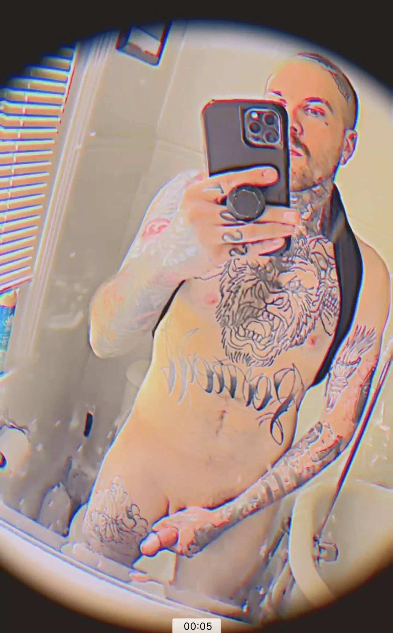 Looking for my tattooed queen. 💦