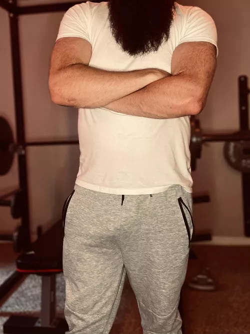 My arms didn’t want me to say anything, but they’re trying really hard to get your attention. 💪