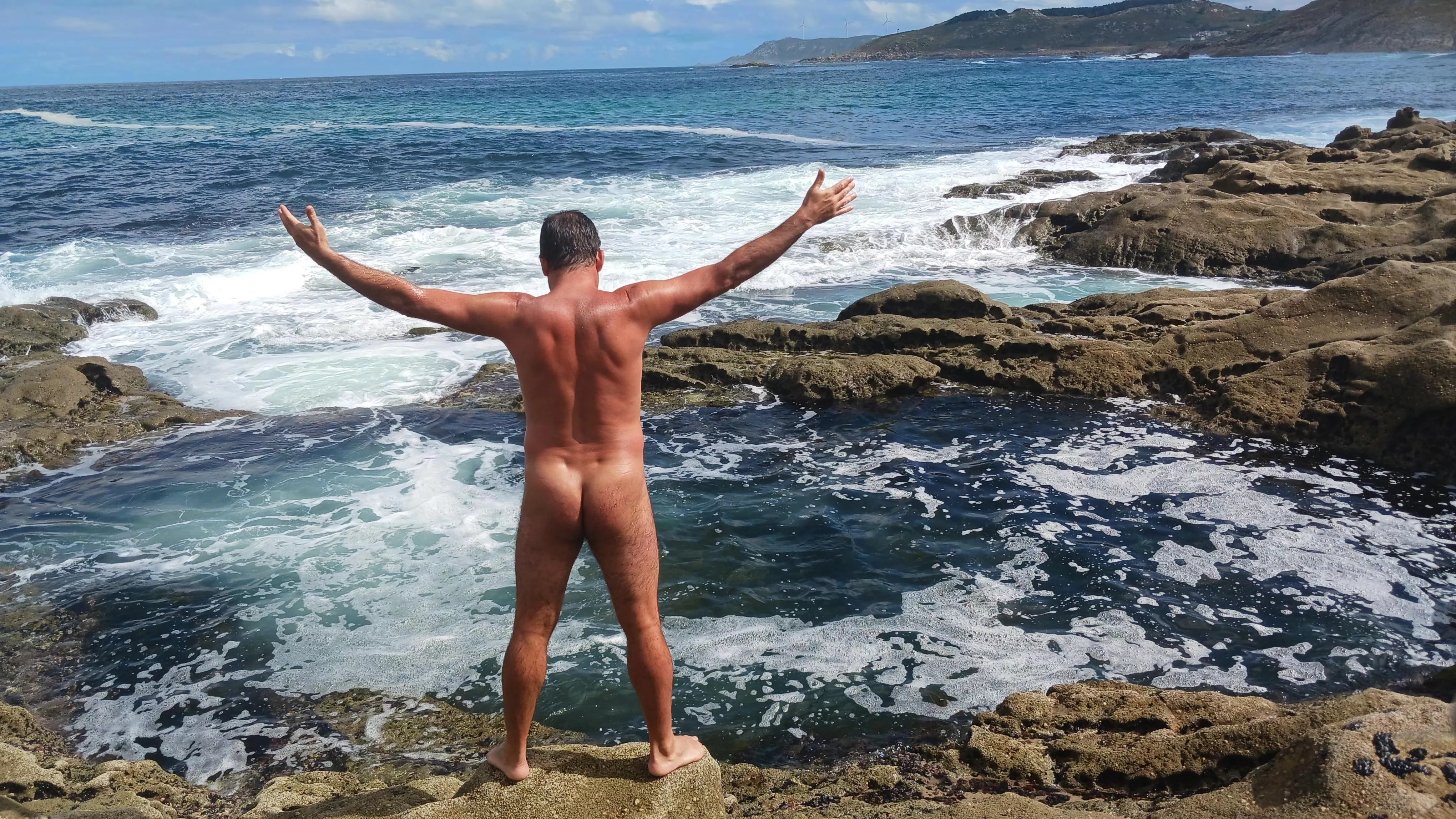 Natural swimmingpool and sunbath, enjoy summertime