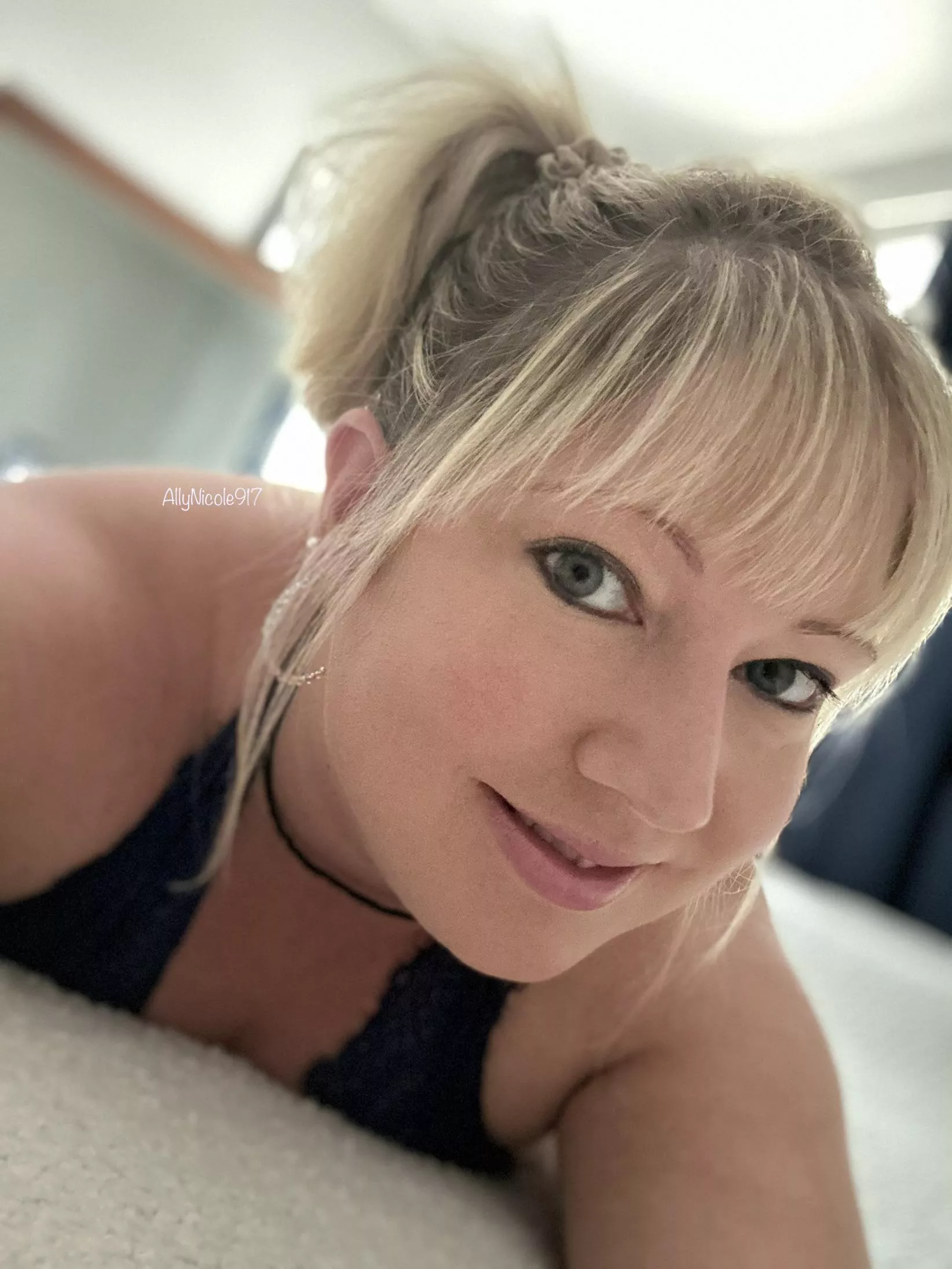 Please pull on my ponytail 🥵