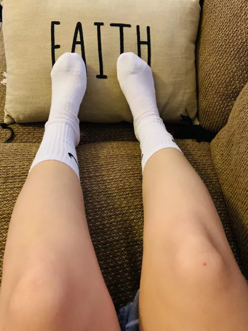 who likes nike sockss:)) [selling] [US]