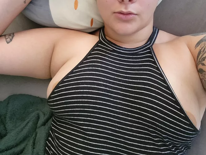 Your chubby friend lays on your couch, and her tits look like this. What do you do? 🤔