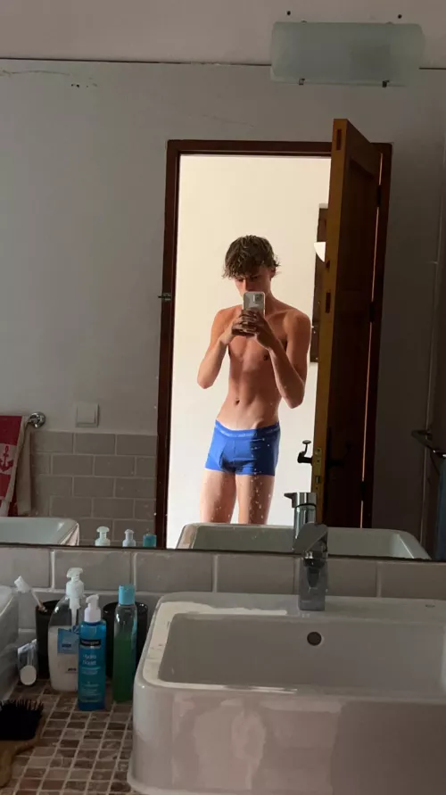 19 German Text me with a Pic