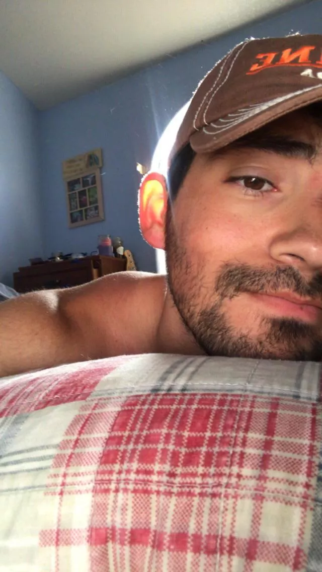 23 vers masc hairy dude from TX looking for other chill dudes for longterm hmu Dramire523