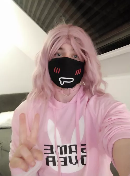 First time posting (some of) my face! I hope i can get a lot more feminine💕