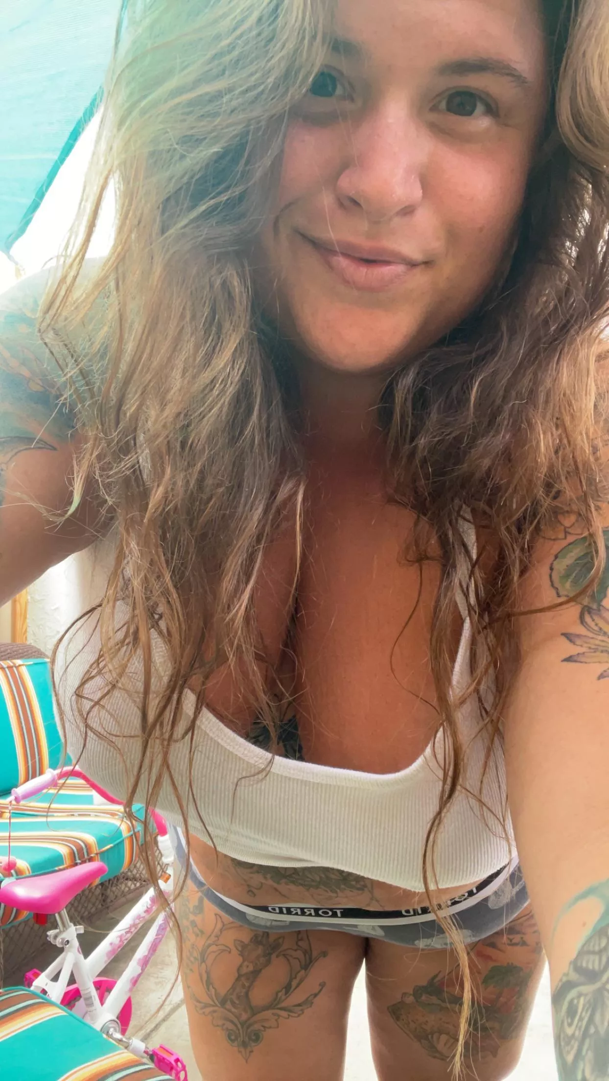 i barley wear a shirt let alone a bra