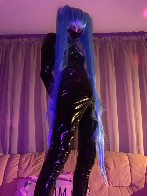 My bulge clearly shows that you are in danger, are you afraid?