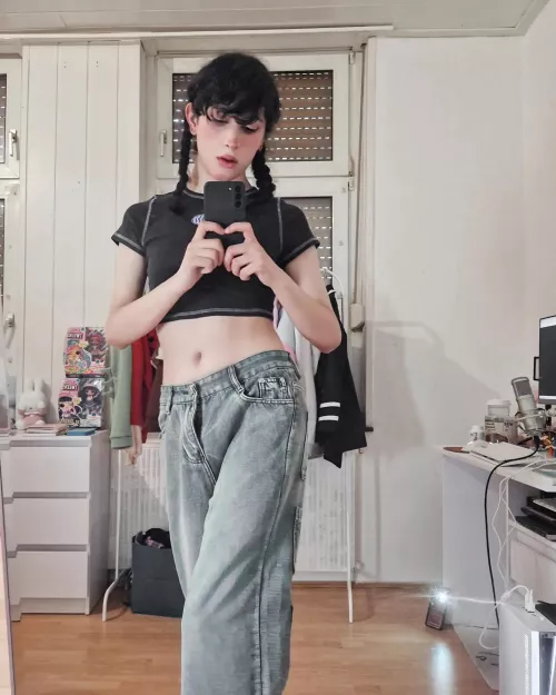 Rate my outfit from 1-10? :o