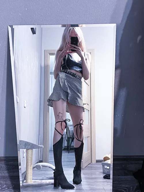 Should i go to school dressed like this?