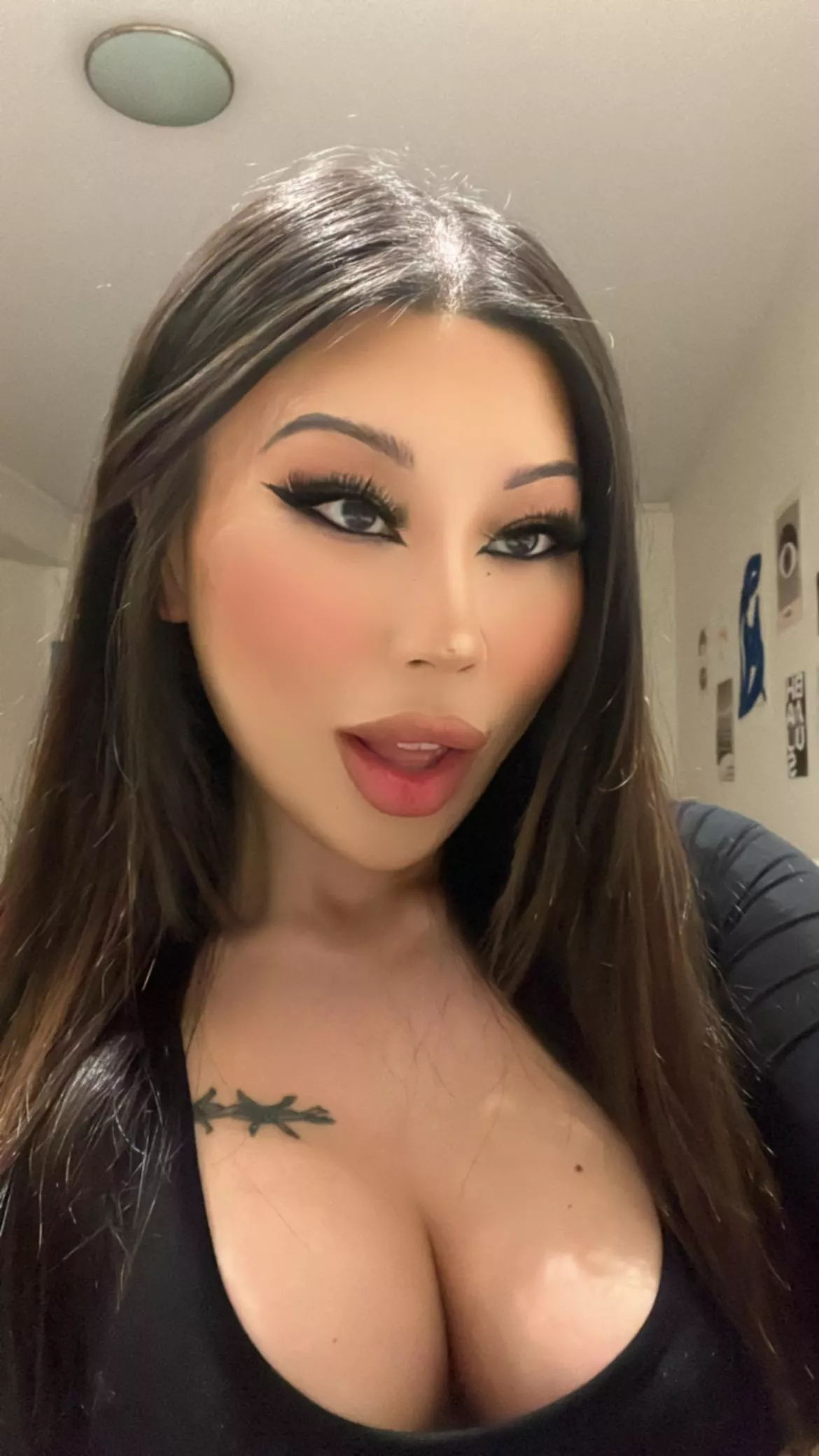 Small korean girl here