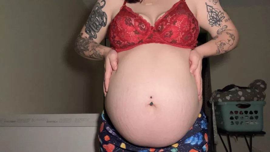 Want to come watch this pregnant pussy get fucked for the first time in 15 days?😩💦