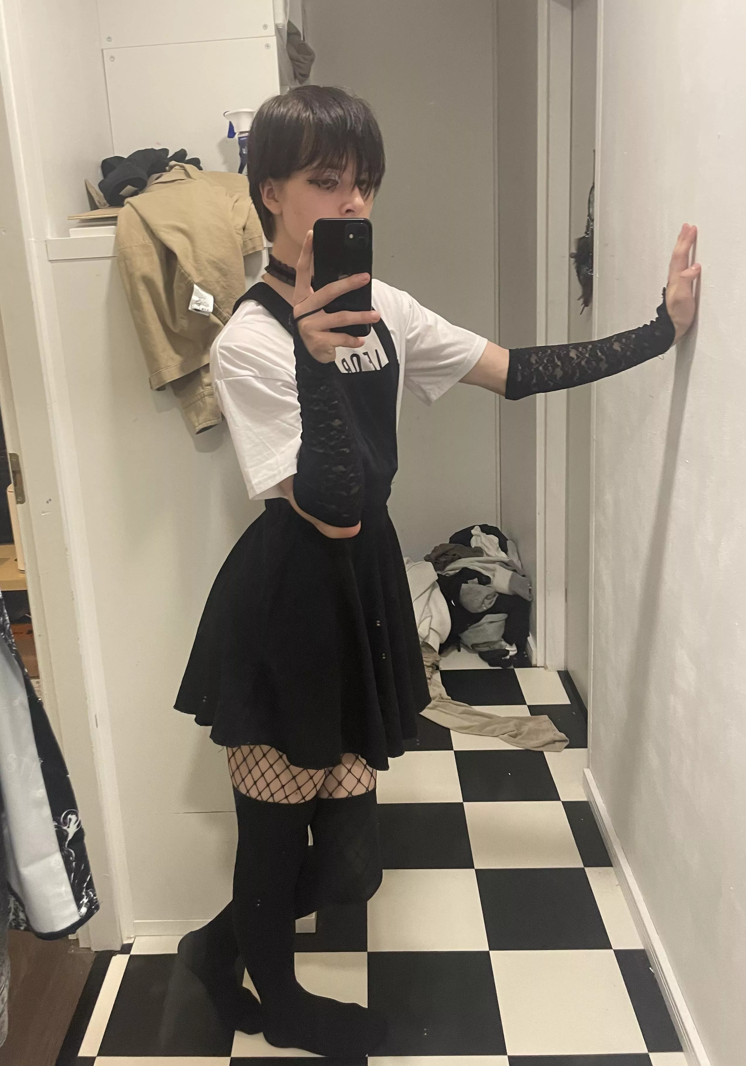 Was trying out a new pose ☺️