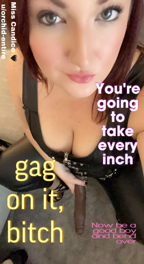 Wear a plug all day so you’re nice and ready for me tonight 🖤